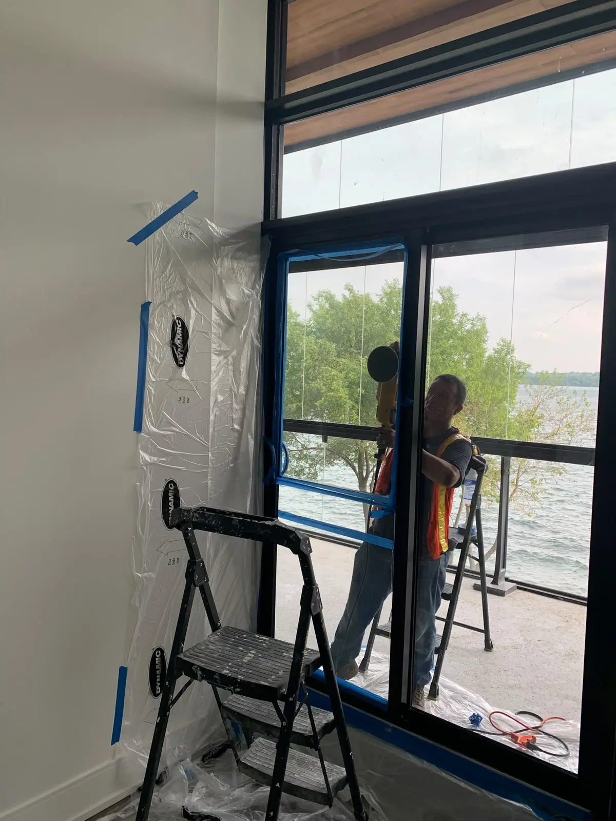 Glass scratch removal on condo sites across the GTA, photo 1
