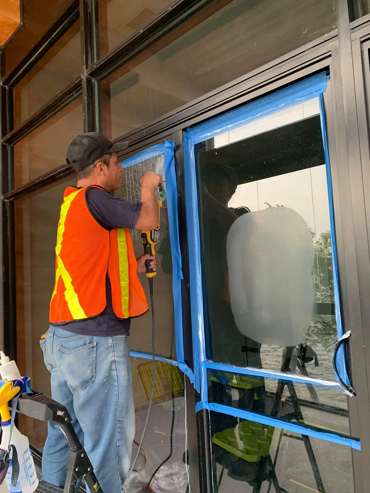 Glass scratch removal on condo sites across the GTA, photo 3